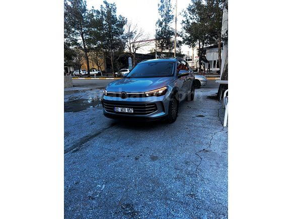Sahibinden Volkswagen Tiguan 1.5 TSI Elegance 2024 Model 