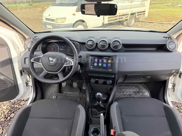 HATASIZ BOYASIZ- 86.000 KM FABRİKASYON LPG SIFIRAYARINDA DUSTER
