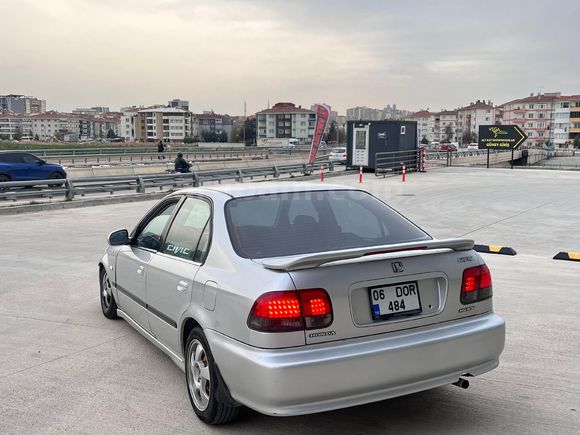 Sahibinden Honda Civic 1.6 i ES 2000 Model