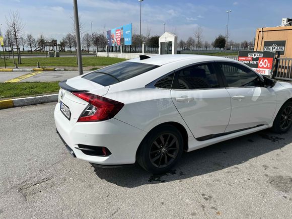 Sahibinden Honda Civic 1.6i VTEC Eco Elegance 2021 Model 