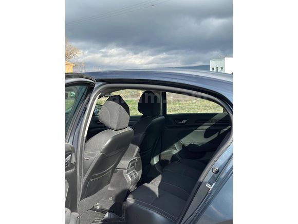 Sahibinden Renault Megane 1.5 dCi Touch Plus 2016 Model 2017 çıkışlı  175.000 km Gri (titanyum)