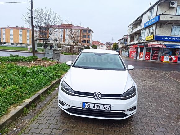 golf 7.5   hasar kaydi yok triger v kayışi devirdayim balata disk hepsi yeni değişti  2 lokal lokal var gerisi hatasız 2018 cikişlidir