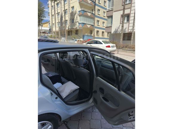 Sahibinden Renault Clio 1.5 dCi Authentique 2004 Model 