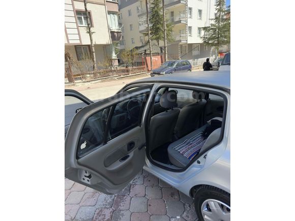 Sahibinden Renault Clio 1.5 dCi Authentique 2004 Model 