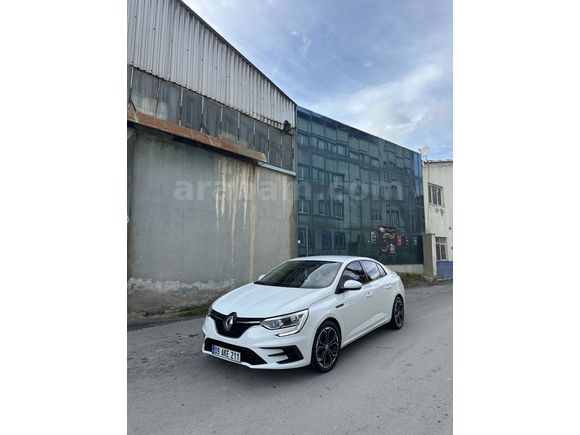 Sahibinden Renault Megane 1.3 TCe Joy Comfort 2022 Model 