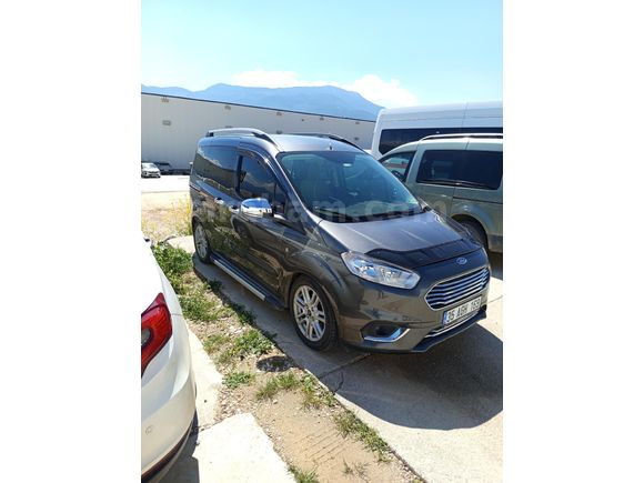 Sahibinden Ford Tourneo Courier 1.5 TDCi Titanium Plus 2019 Model