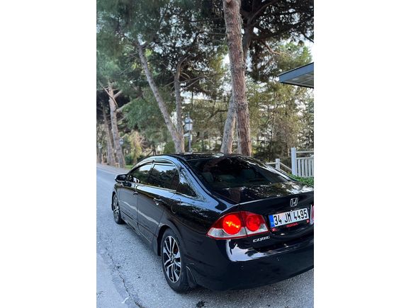 SUV Takaslı Sahibinden Honda Civic 1.6i VTEC 2007 Model (Efsane Kasa)