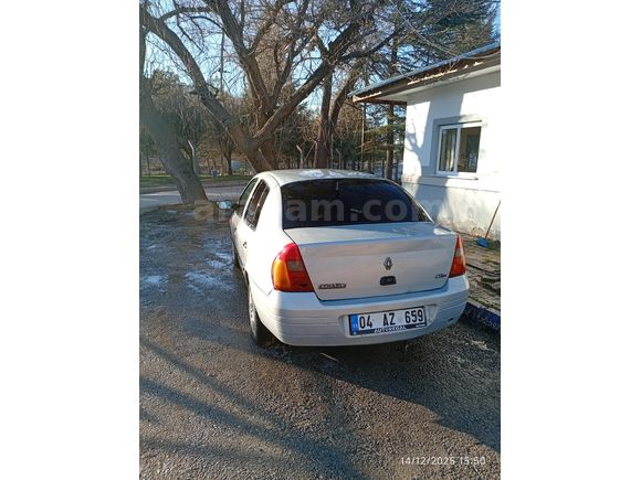 Sahibinden Renault Clio 1.4 Authentique 2002 Model