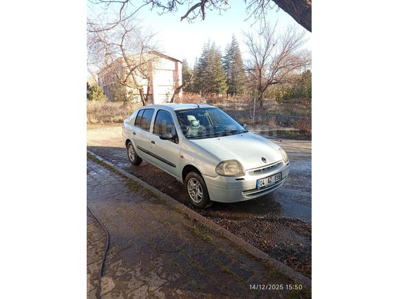 Sahibinden Renault Clio 1.4 Authentique 2002 Model