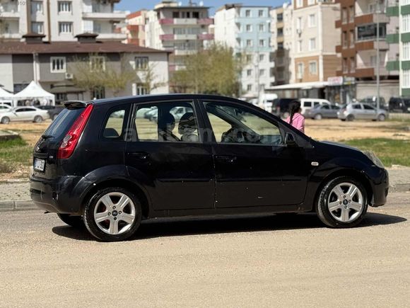 2009 FORD FİRSTA DÜŞÜK KM TEMİZ