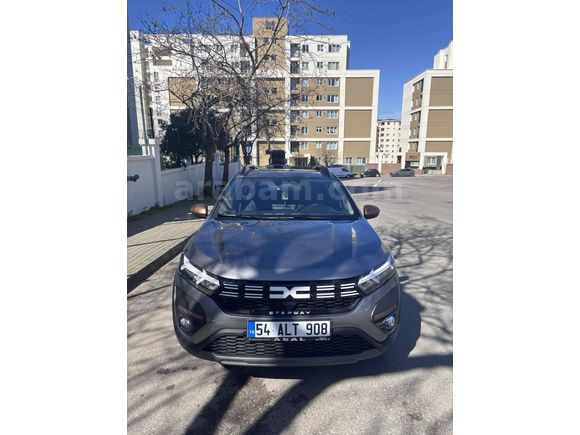 Sıfır ayarında Sandero Stepway  Extreme 2025 Model Sunrooflu     Ekstralı