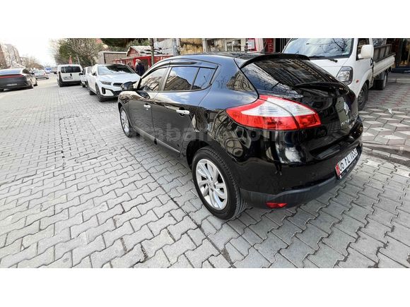 Sahibinden Renault Megane 1.6 Touch Plus 2014 Model  107 bin de Siyah