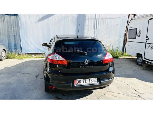 Sahibinden Renault Megane 1.6 Touch Plus 2014 Model  107 bin de Siyah