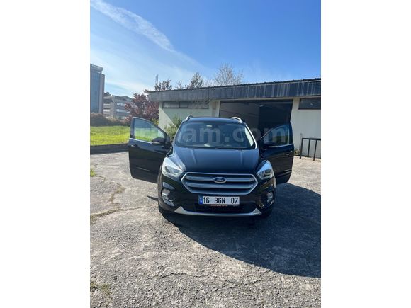Sahibinden Ford Kuga 1.5 TDCi Titanium 2017 Model  141000 km Siyah