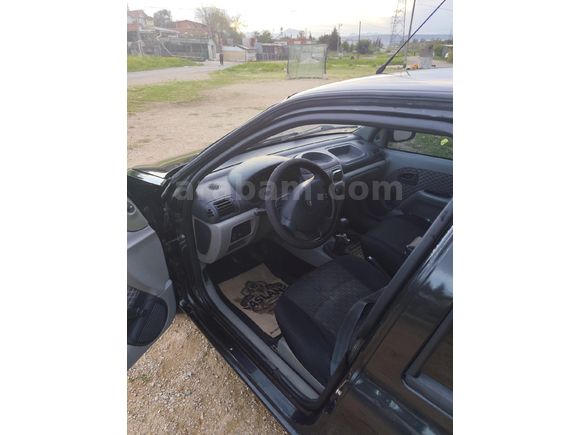Sahibinden Renault Clio 1.4 Authentique 2003 Model