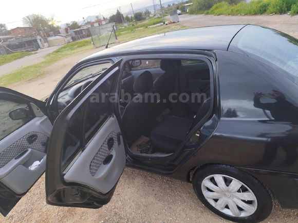 Sahibinden Renault Clio 1.4 Authentique 2003 Model