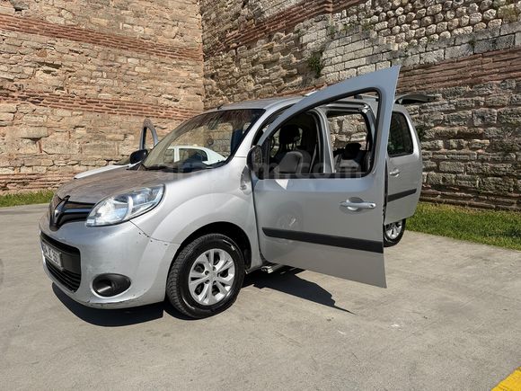 Dos Otomotiv | Renault Kangoo Multix 1.5 dCi Authentique 2017 Model 