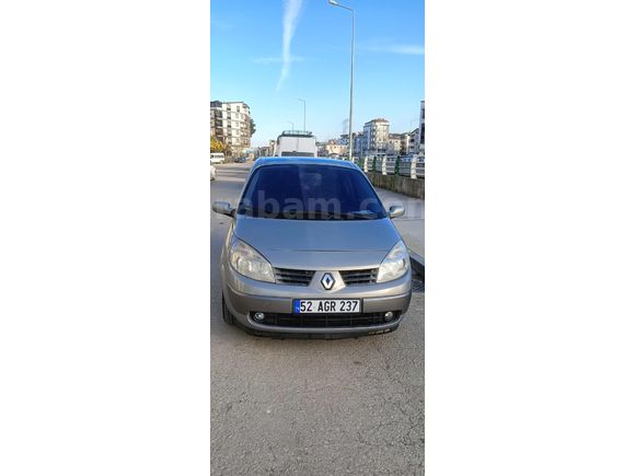 Sahibinden Renault Scenic 1.6 Dynamique 2005 Model