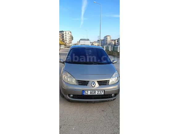 Sahibinden Renault Scenic 1.6 Dynamique 2005 Model