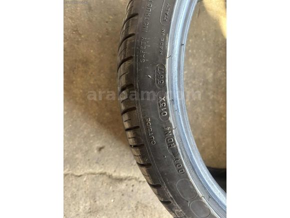 255/35/19 Michelin