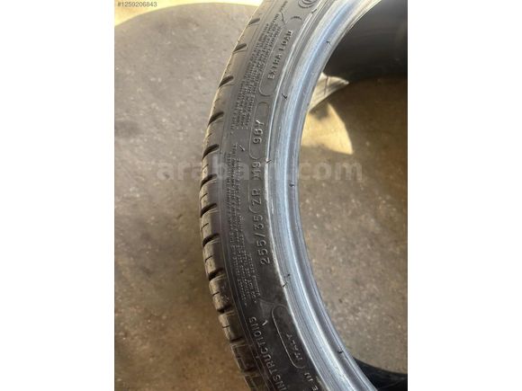 255/35/19 Michelin