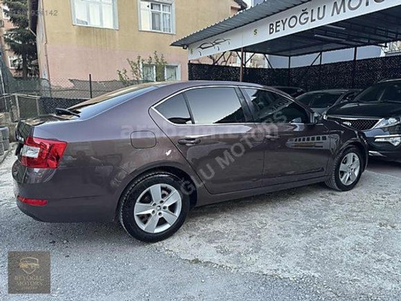BEYOĞLU MOTORS ÜSKÜDAR'DAN HATASIZ BOYASIZ OTOMATK SKODA OCTAVİA