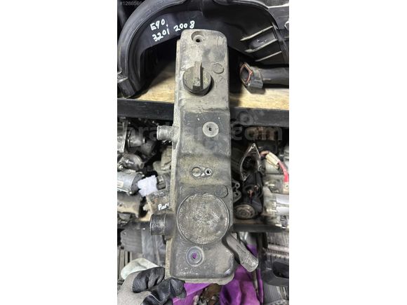 Ford connect 1.8 külbütör kapağı