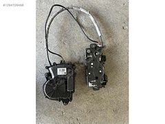 BMW G30 vakumlu bagaj kilidi
