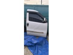 Fiat Doblo 3 4 sağ ön kapı hatasız beyaz