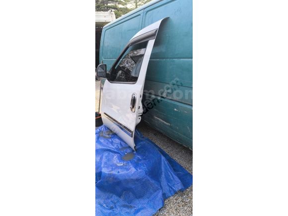 Fiat Doblo 3 4 sol ön kapı hatasız beyaz