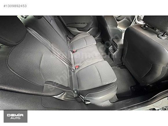 DEMİR AUTO 2020 RENAULT MEGANE 1.3 TCe JOY EDC BOYASIZ HATASIZ..