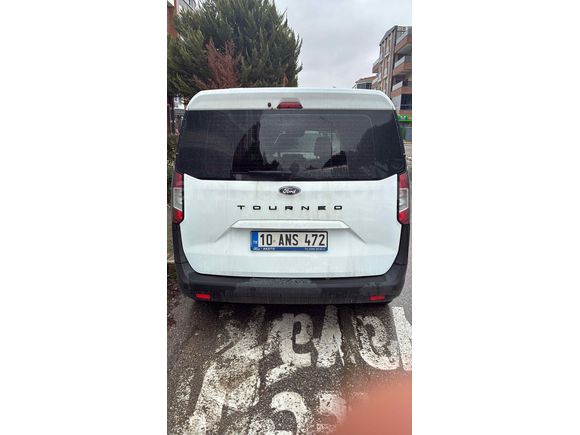 Sahibinden Ford Tourneo Courier 1.0 EcoBoost Deluxe 2024 Model 