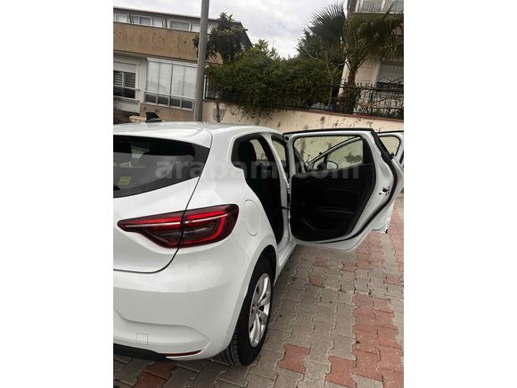 Sahibinden Renault Clio 1.0 SCe Joy 2023 Model 