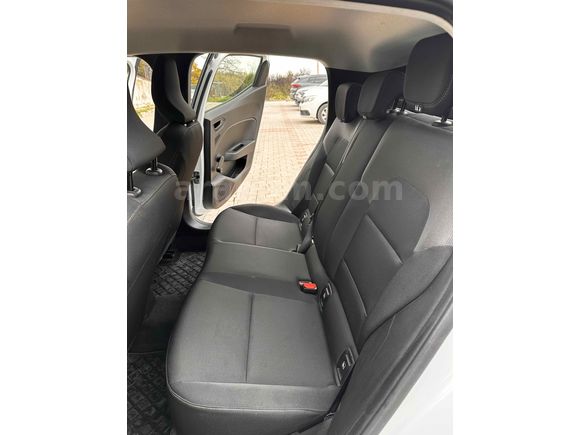 Sahibinden Renault Clio 1.0 SCe Joy 2023 Model 