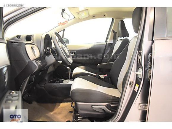 Toyota Yaris 1.33 Cool Multidrive S 99HP - 2013