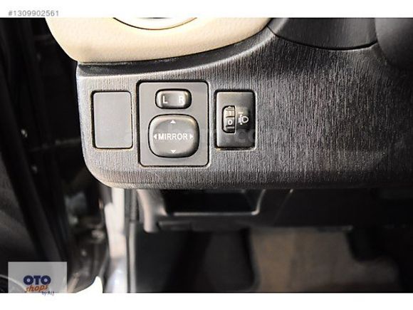 Toyota Yaris 1.33 Cool Multidrive S 99HP - 2013