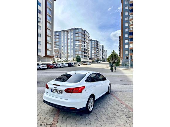 Sahibinden Ford Focus 1.6 TDCi Style 2015 Model 