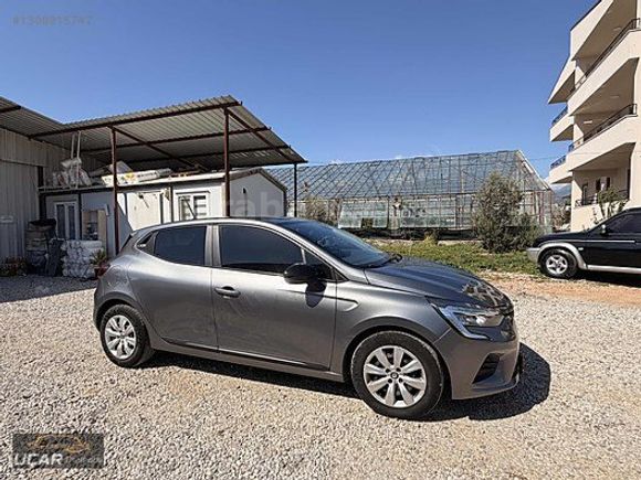 UÇAR'DAN...2023 MODEL CLİO OTOMATİK 1 PARÇA BOYALI