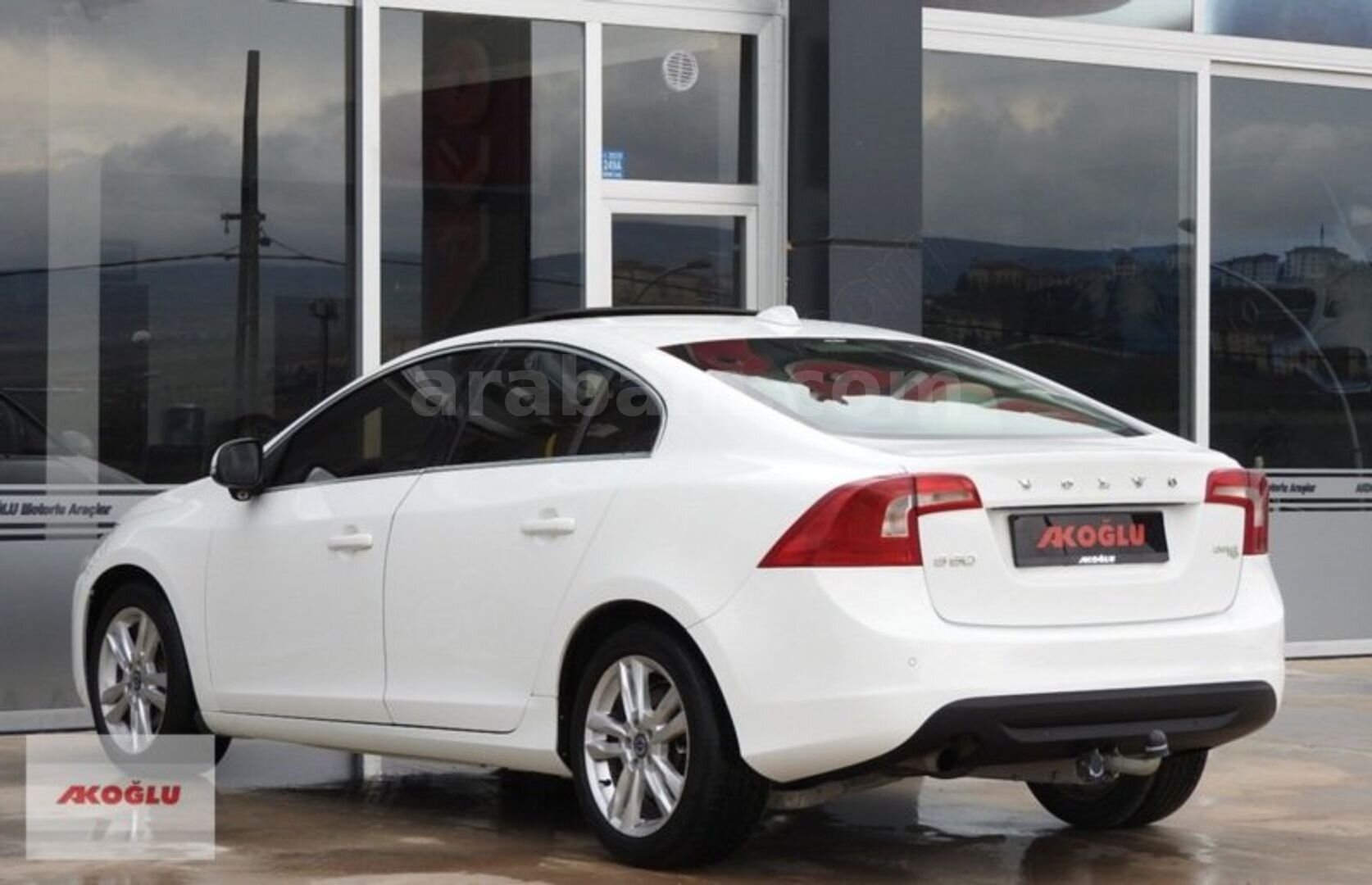 Galeriden Volvo S60 1.6 D Premium 2012 Model Çorum 370.000 km Beyaz 4