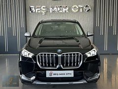 BEŞMER OTO 2024 BMW X1 X-LİNE 20i sDRİVE HARMANK+E.BGJ TRAMERSİZ
