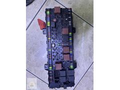 VOLVO 500 SİGORTA KUTUSU