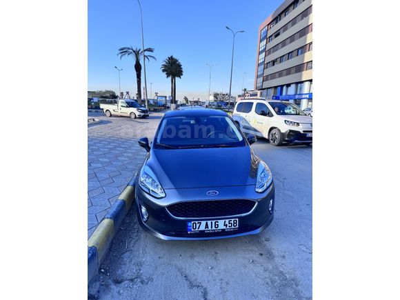 Sahibinden Ford Fiesta 1.1 Trend X 2019 Model  94.000 km Füme