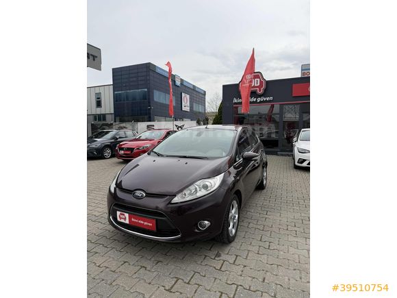 2011 FIESTA 1.4 TITANIUM X 24.000 KM DEĞİŞENSİZ