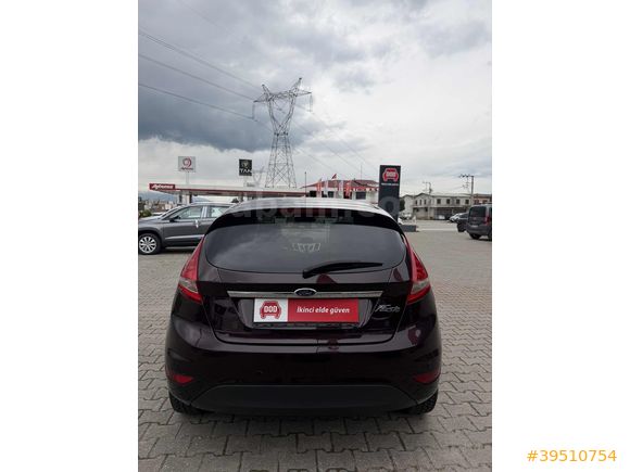 2011 FIESTA 1.4 TITANIUM X 24.000 KM DEĞİŞENSİZ