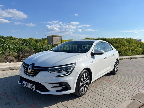 Sahibinden Renault Megane 1.3 TCe Icon 2025 Model 140 bg