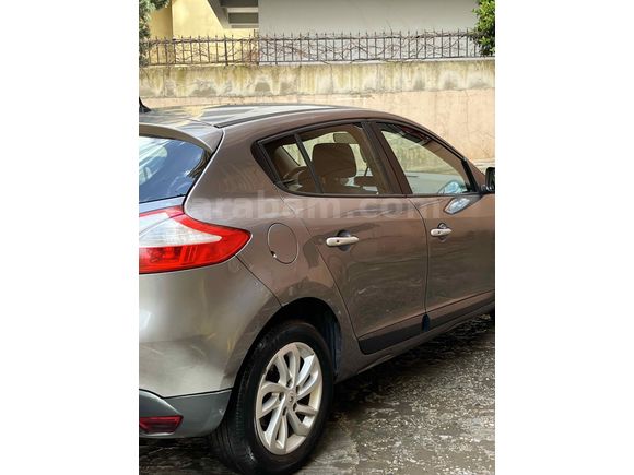 Sahibinden Renault Megane 1.6 Touch Plus 2014 Model 