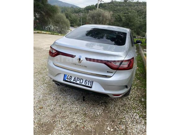 Sahibinden Renault Megane 1.5 dCi Touch 2017 Model  180.000 km Gri (Gümüş)