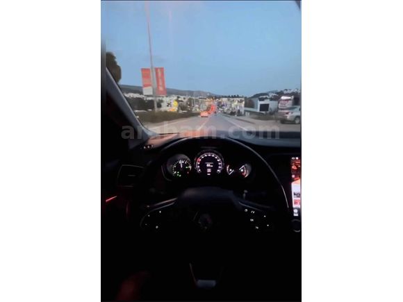 Sahibinden Renault Megane 1.5 dCi Touch 2017 Model  180.000 km Gri (Gümüş)