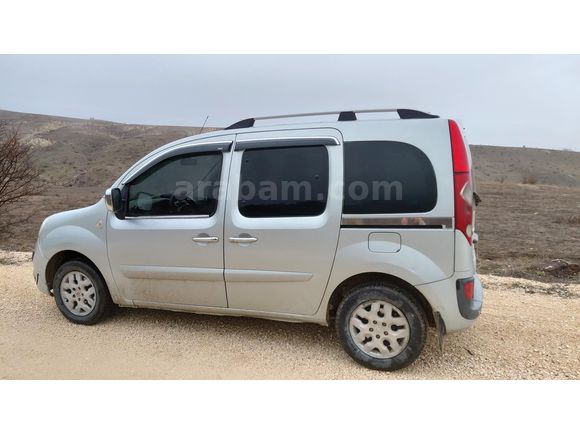 Sahibinden Renault Kangoo Express 1.5 dCi Maxi Grand Confort 2011 Model  527.493 km Gri (titanyum)