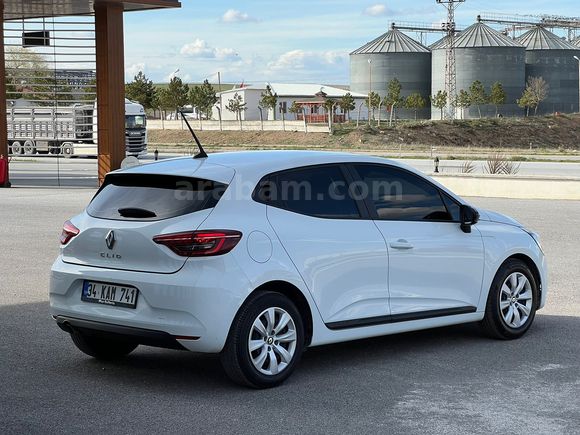 Sahibinden Renault Clio 1.0 SCe Joy 2023 Model 